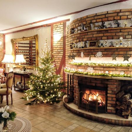 Hubertus Aparthotel & Restaurant & Horse Club Starogard Gdański 외부 사진