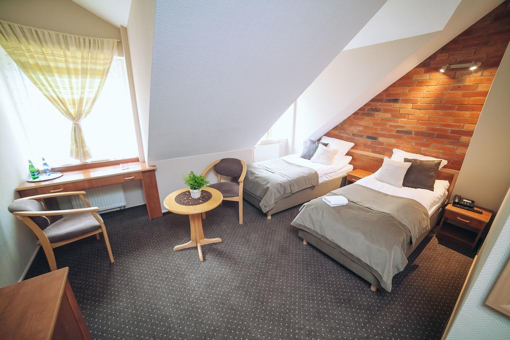 Hubertus Aparthotel & Restaurant & Horse Club Starogard Gdański 객실 사진