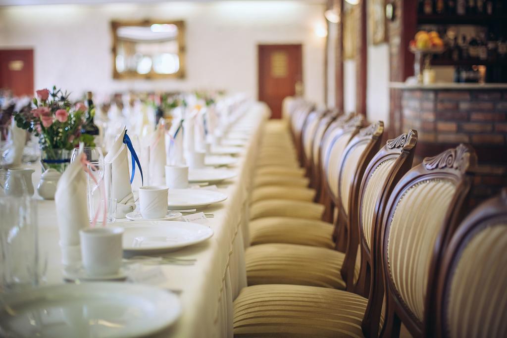 Hubertus Aparthotel & Restaurant & Horse Club Starogard Gdański 외부 사진