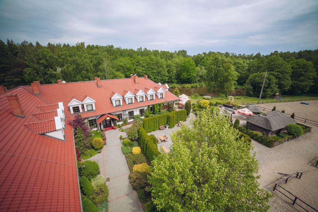 Hubertus Aparthotel & Restaurant & Horse Club Starogard Gdański 외부 사진