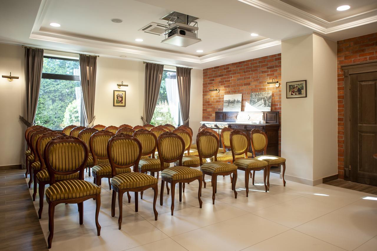 Hubertus Aparthotel & Restaurant & Horse Club Starogard Gdański 외부 사진